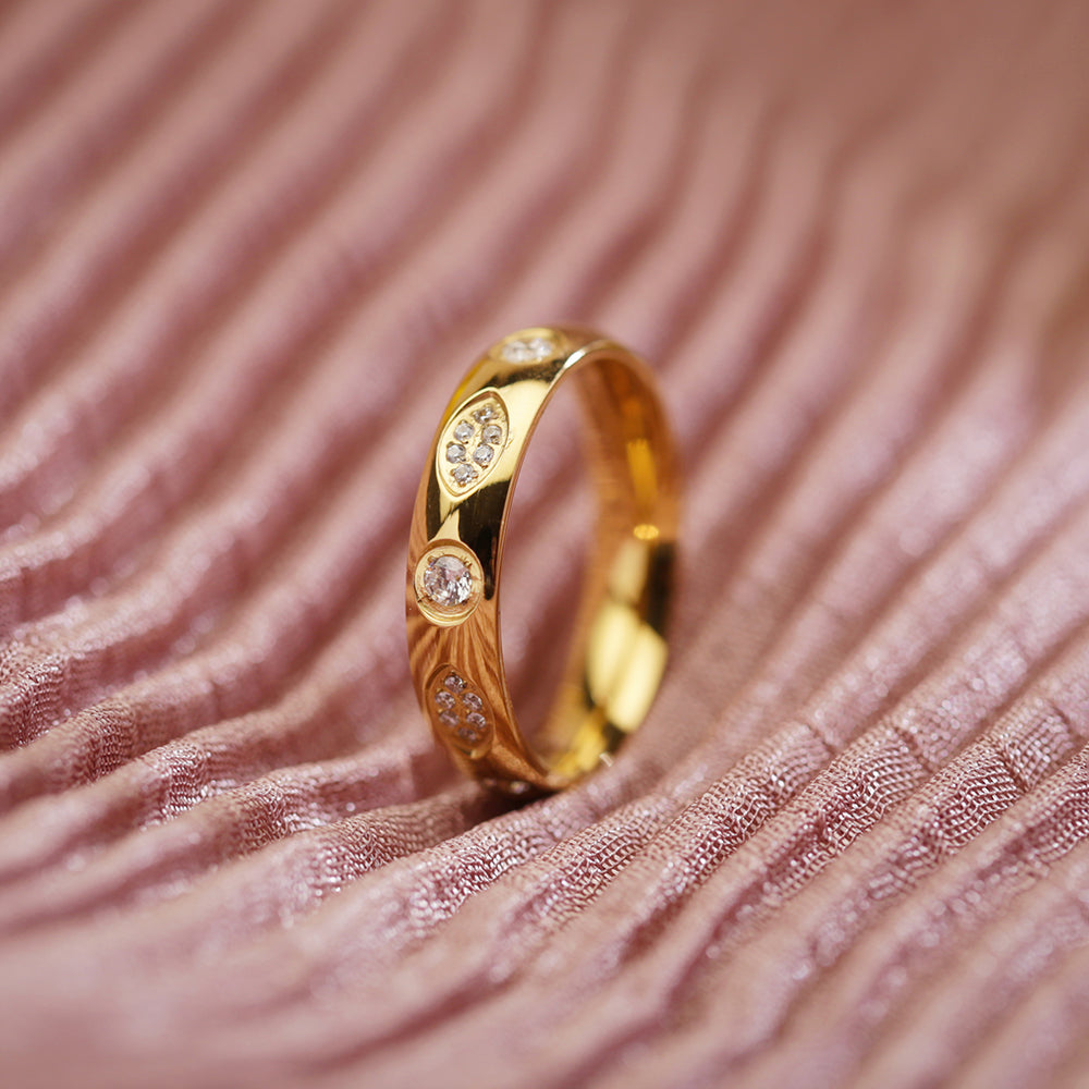 Elegant Dot Bloom Ring