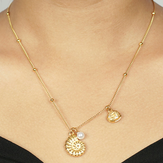 Golden Shell Pendant Necklace