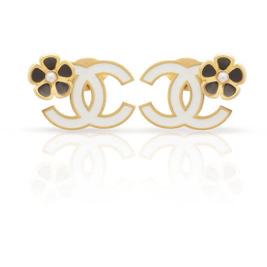 Chic Bloom Studs