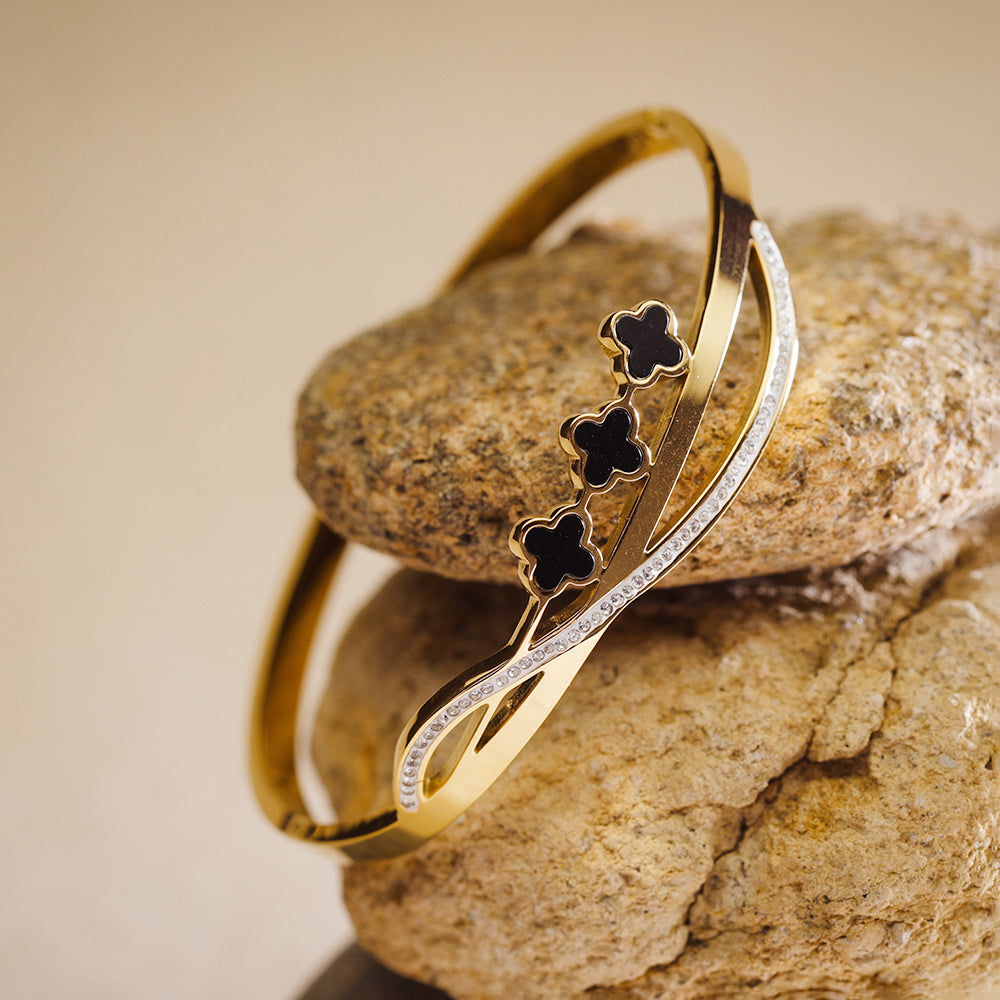 Midnight Clover Charm Kada