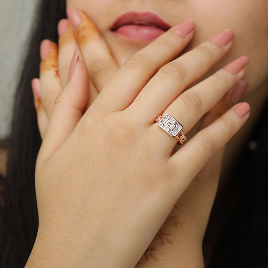 Royal Link Ring