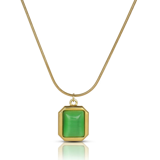 Lustrous Jade Pendant Necklace