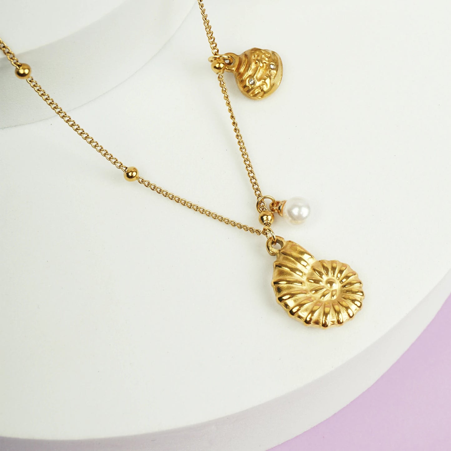 Golden Shell Pendant Necklace