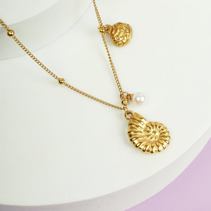 Golden Shell Pendant Necklace